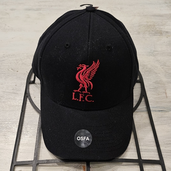 NWT Official Liverpool Football Club Velcro Strap Hat - OSFA - Black - Picture 1 of 8